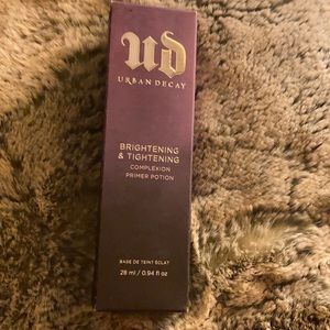 Urban Decay Brightening and Tightening primer